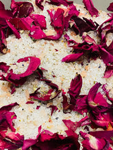 Load image into Gallery viewer, Rose &amp; Jasmine Bath Tea
